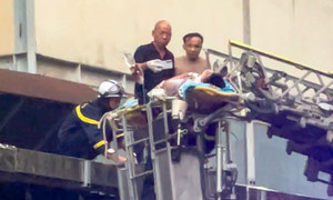 Bé trai 11 tuổi rơi từ tầng cao chung cư ở Hà Nội