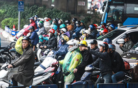 Dự báo thời điểm Hà Nội chuyển mưa rét kèm nguy cơ lốc sét, mưa đá và gió mạnh