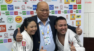 Võ sĩ đánh bại nhà vô địch thế giới, giành HCV nhờ cãi nhau với vợ