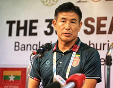 Bị tuyển Việt Nam loại khỏi SEA Games 33, HLV Myanmar từ chức