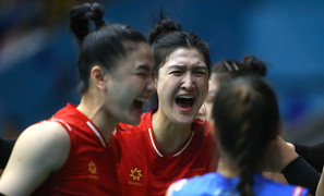 Trượt HCV SEA Games 33, bóng chuyền nữ Việt Nam vẫn được thưởng lớn