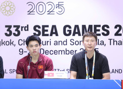 HLV Kim Sang-sik khuyên ngôi sao U22 Việt Nam sang Hàn Quốc, Nhật Bản