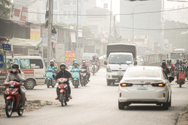 Không khí Hà Nội xấu trở lại, tiềm ẩn nguy cơ ảnh hưởng sức khỏe