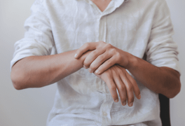 Tê tay tưởng là chuyện nhỏ nhưng lại là dấu hiệu của bệnh khó chữa