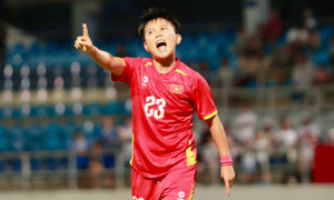 Trọng tài xử ép trắng trợn, tuyển nữ Việt Nam thua đau ở chung kết SEA Games 33