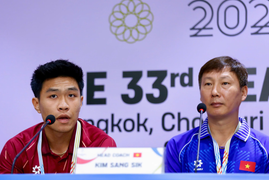 HLV Kim Sang-sik: Mong trọng tài điều hành nhẹ nhàng, tích cực