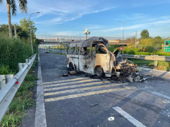 Xe cứu thương va chạm ô tô đầu kéo trên cao tốc TP.HCM-Dầu Giây, 3 người tử vong