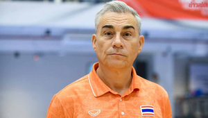 Dẫn dắt đội Thái Lan thua bẽ bàng, cựu HLV tuyển Việt Nam xin lỗi