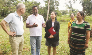 Người phụ nữ đứng sau HTX trồng điều hữu cơ khiến thương lái không còn ép giá