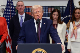 AP: Tổng thống Trump triệu hồi gần 30 đại sứ, bao gồm đại sứ Mỹ tại Việt Nam