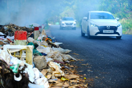 Rác thải làm xấu cung đèo nổi tiếng với cảnh quan đẹp của Lâm Đồng