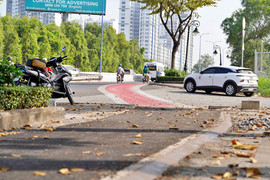 Cận cảnh đường dành riêng cho xe đạp đầu tiên ở TP.HCM trước ngày về đích