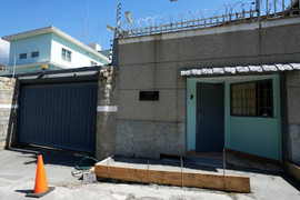 AP: Nga sơ tán gia đình các nhà ngoại giao khỏi Venezuela