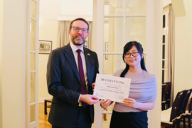 Nữ luật sư trẻ giành học bổng thạc sĩ toàn phần đến Anh 