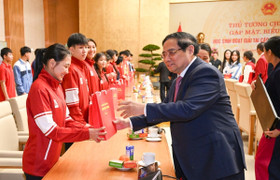 Thủ tướng gặp mặt, biểu dương học sinh đoạt giải các kỳ thi quốc tế
