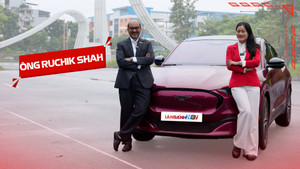  Cầm lái Mustang Mach-E cùng Tổng Giám đốc Ford Việt Nam: Xe điện có 'đã'?