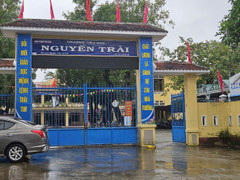 15 học sinh tiểu học ở Huế nôn ói, đau bụng khi ăn trưa bán trú tại trường