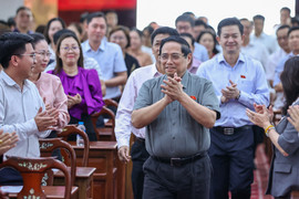 Thủ tướng Phạm Minh Chính tiếp xúc cử tri thành phố Cần Thơ