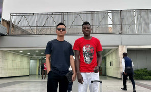 Team Châu Phi chấm dứt mọi liên quan với Lindo khiến cộng đồng mạng xôn xao