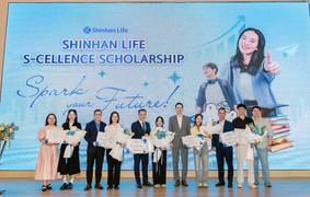 Học bổng Shinhan Life S-cellence đợt 2 trao cho 5 sinh viên xuất sắc