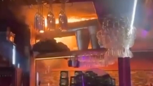 Thảm kịch cháy quán bar ở Thụy Sĩ: Nghi do pháo hoa làm bén lửa trần nhà