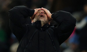 Thủng lưới phút 90+4, Man City mất chiến thắng trước Chelsea