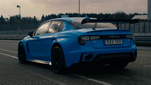 Lynk&Co 03 Plus TCR: Khi công nghệ đường đua xuống phố