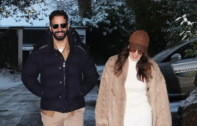 Bị sa thải vẫn kiếm 400 tỷ đồng, HLV Amorim hớn hở sánh bước bên vợ xinh đẹp