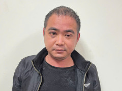 Tạm giữ hình sự người chồng vào quán cắt tóc truy sát vợ, con