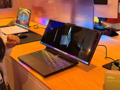 Laptop Lenovo có thể nới ngang màn hình, tăng 50% kích thước