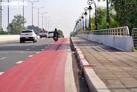 TP.HCM xử lý gần 100 trường hợp vi phạm tại làn xe đạp vừa đưa vào hoạt động