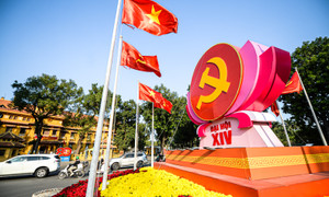 Hà Nội trang hoàng rực rỡ chào mừng Đại hội XIV của Đảng