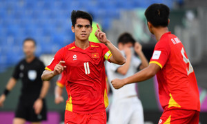 Trực tiếp bóng đá U23 Việt Nam 2-1 U23 Kyrgyzstan: Văn Thuận lập công