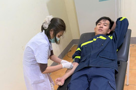  Trung uý cảnh sát hiến máu cứu sản phụ nguy kịch ở Hà Tĩnh 