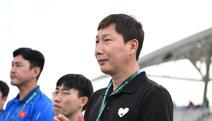 'Lamine Yamal xứ Thanh' liên tục ghi bàn vẫn dự bị, HLV Kim Sang-sik nói lý do