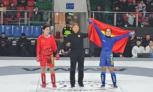 Cận cảnh cô giáo Việt Nam hạ gục võ sĩ MMA Thái Lan trong 90 giây