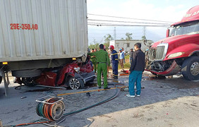 Container gây tai nạn liên hoàn trên QL1, xe con bị nghiền nát