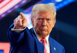 Tổng thống Trump xem xét 'hành động' trước khi đàm phán với Iran 