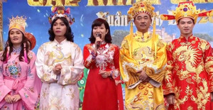 Nữ MC duy nhất của 'Táo Quân': Từng là ca sĩ, U60 sống bình yên bên con trai