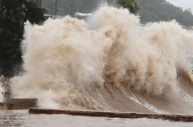 Áp thấp nhiệt đới gần Biển Đông sắp mạnh thành bão