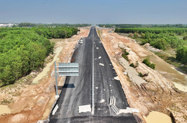 Cận cảnh đường Vành đai 3 đoạn qua Đồng Nai tăng tốc về đích