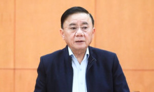 Xử lý các trường hợp sai phạm còn tồn tại trong công tác cán bộ