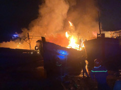 4 tàu cá của ngư dân Quảng Ngãi cháy ngùn ngụt lúc rạng sáng