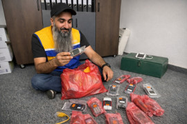 Đặt mua điện thoại Nokia, người đàn ông nhận hàng sau 16 năm