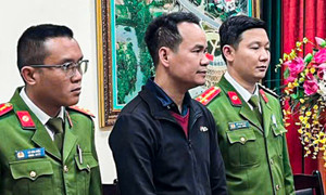 Vụ lật xe khách làm 3 người chết ở Sơn La: Tạm giữ khẩn cấp tài xế