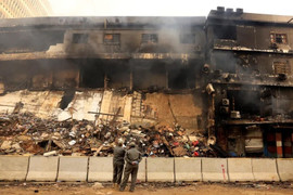 Cháy trung tâm thương mại ở Pakistan: Ít nhất 14 người thiệt mạng