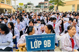 Chọn môn thi thứ ba vào lớp 10: Làm sao để giảm áp lực?