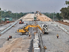 Tấp nập thi công dự án 1.500 tỷ đồng qua 'siêu phường' ở Đồng Nai