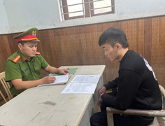 Chiếm đoạt tài sản bằng chiêu trò hỗ trợ lấy lại tiền cho nạn nhân chuyển nhầm