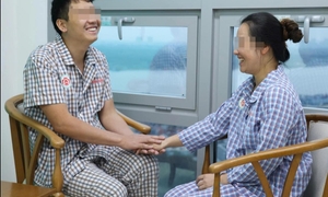 Cô giáo hiến gan cứu chồng bị ung thư